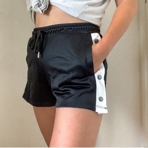 NWT Urban Outfitters high rise tearaway short L